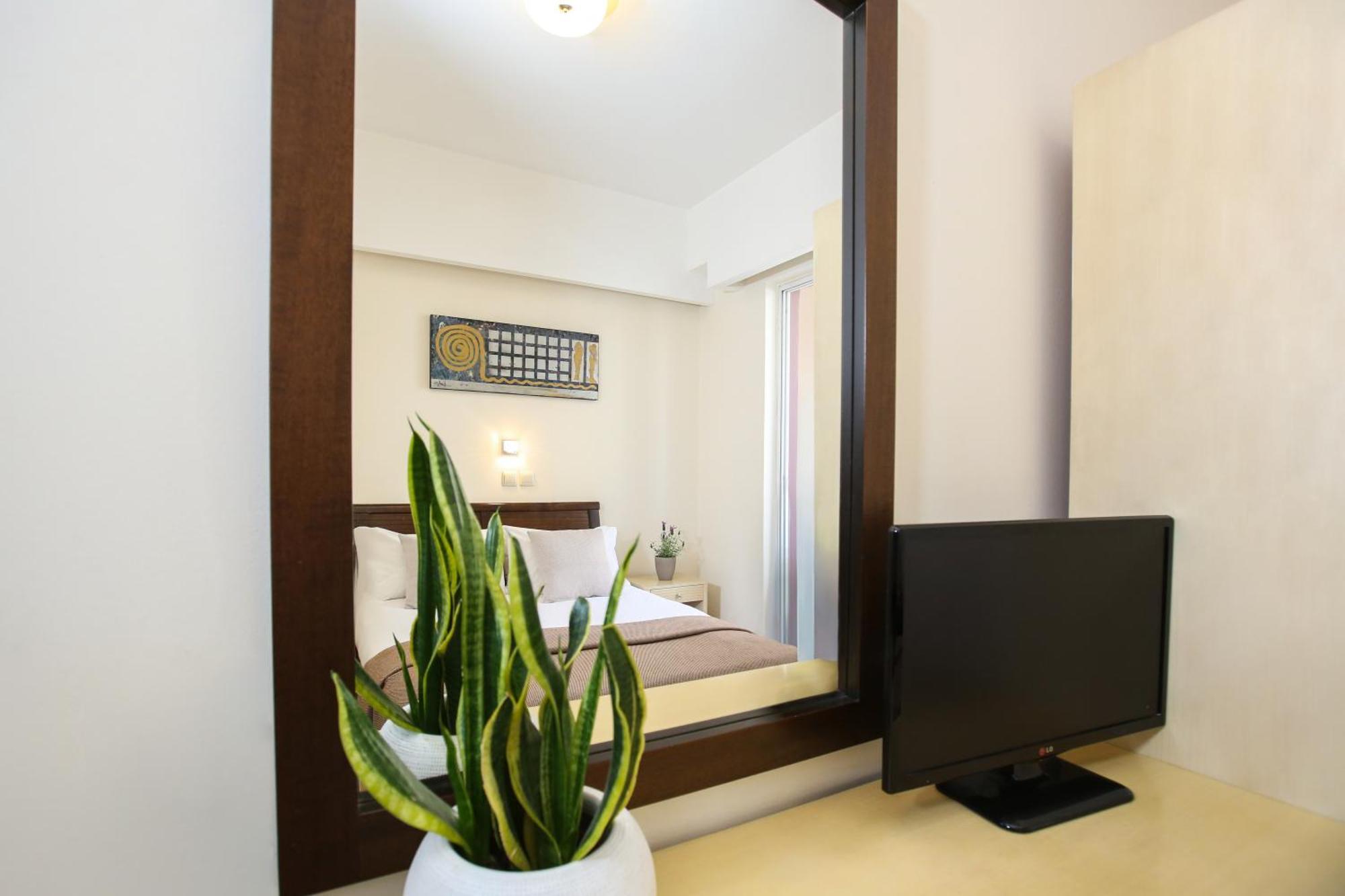 Astron Hotel 2*