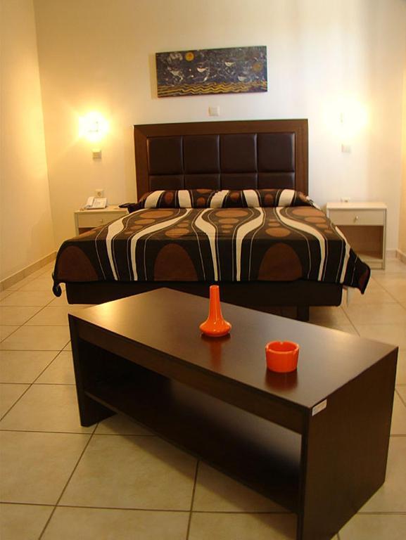 Astron Hotel 2*